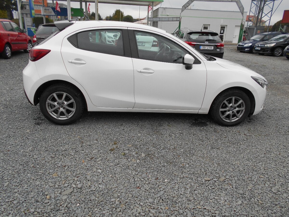 MAZDA 2 1.5 I - 4