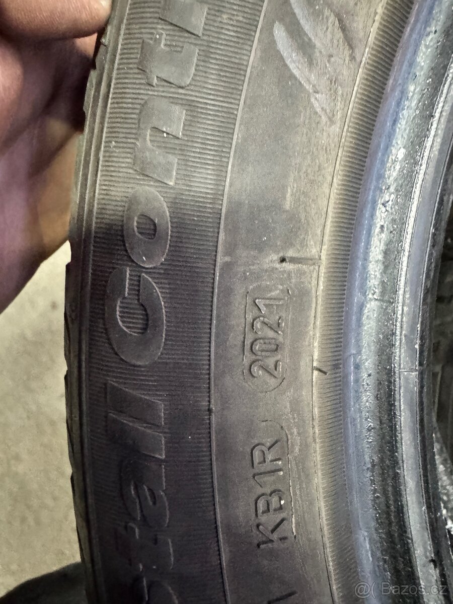 Pneu Fulda 205/55 R17 - 4