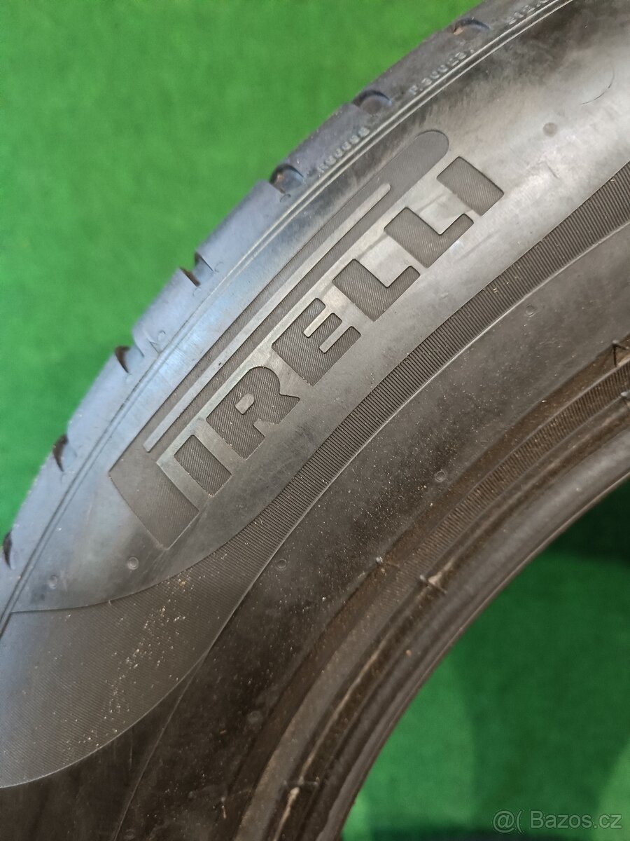 4ks letni 235/55/18 pirelli - 4