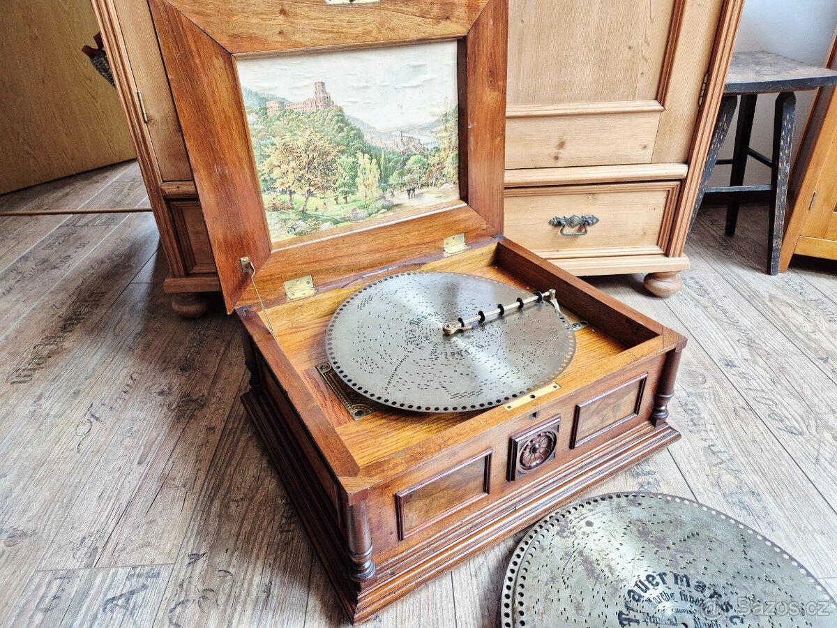 Velký starožitný Polyphon, 1889 - 4