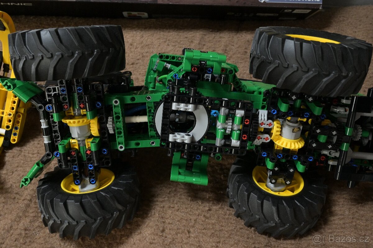 Lego Lesní traktor 42157 - 4