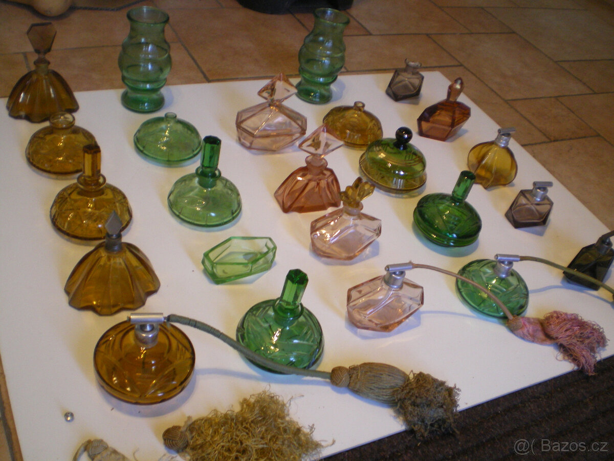 Starožitné flakony na voňavky - sbírka 24 kusů - 4