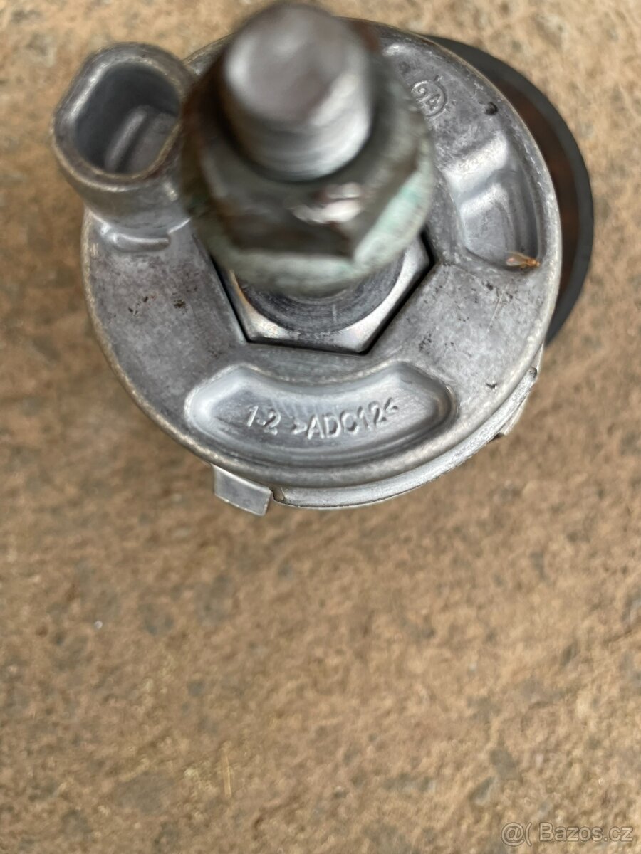 Napínací kladka INA - 4