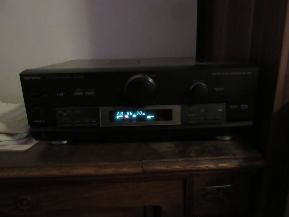 TECHNICS SA-DX850 , SBÍRKOVÝ STAV , DÁLKA JAKO NOVÁ - 4