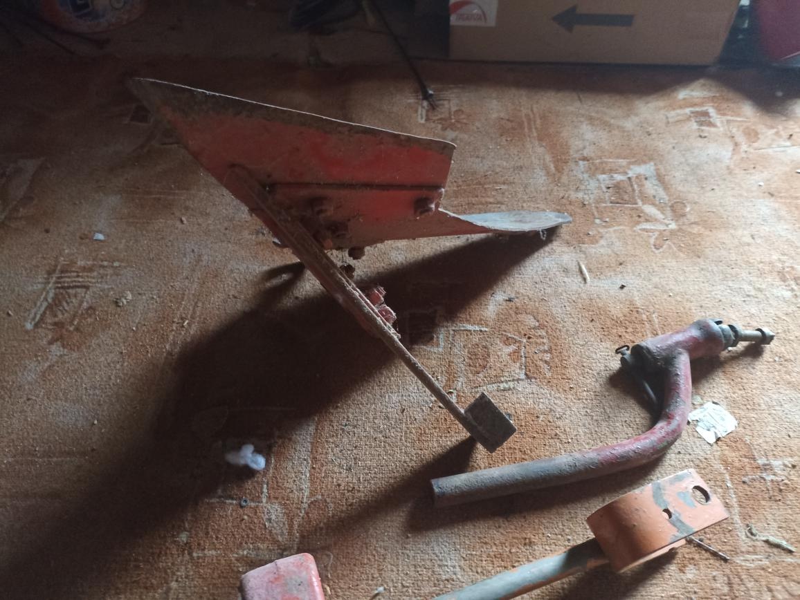 Pluh asi na frézu a příslušenství - 4