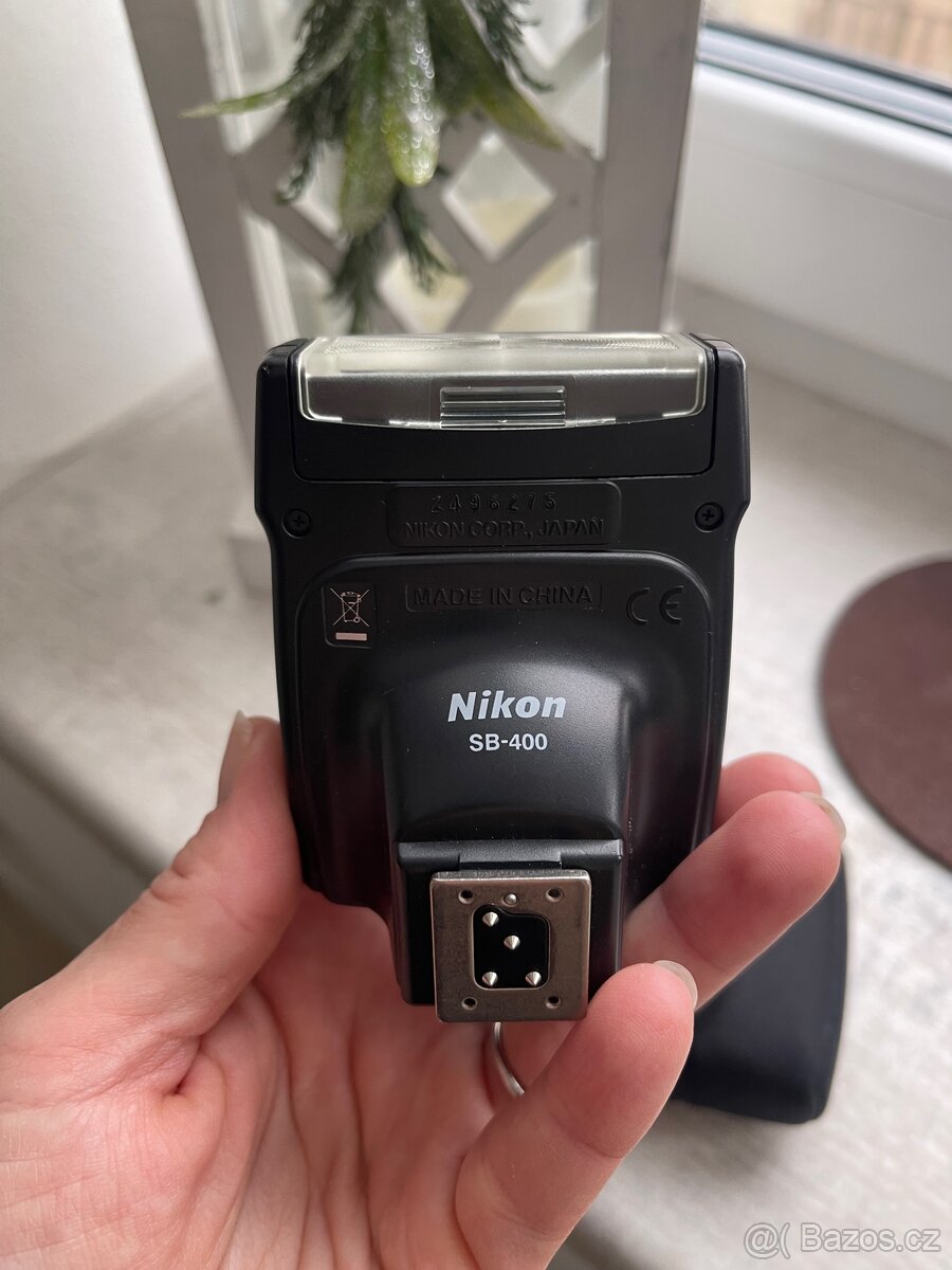 Speedlight SB-400 - 4