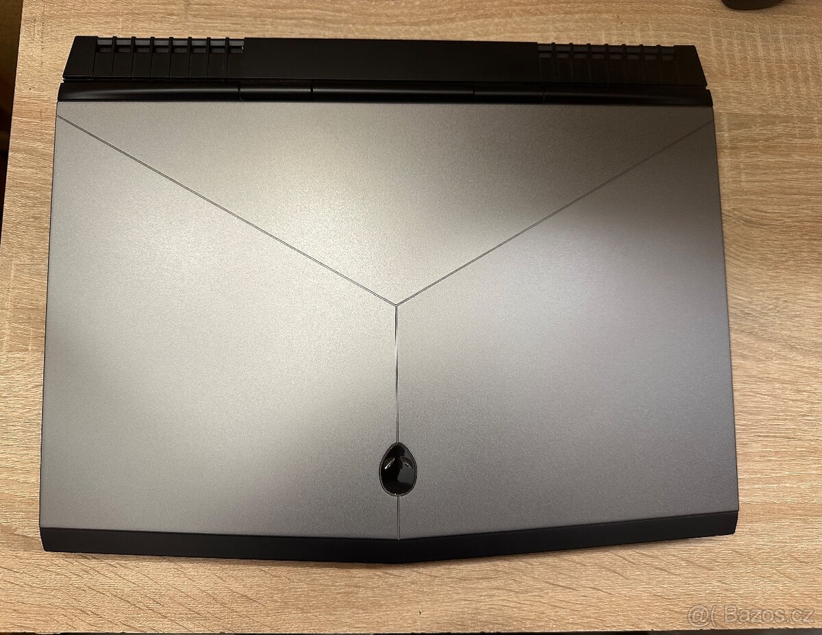Alienware 15 R3 - 4