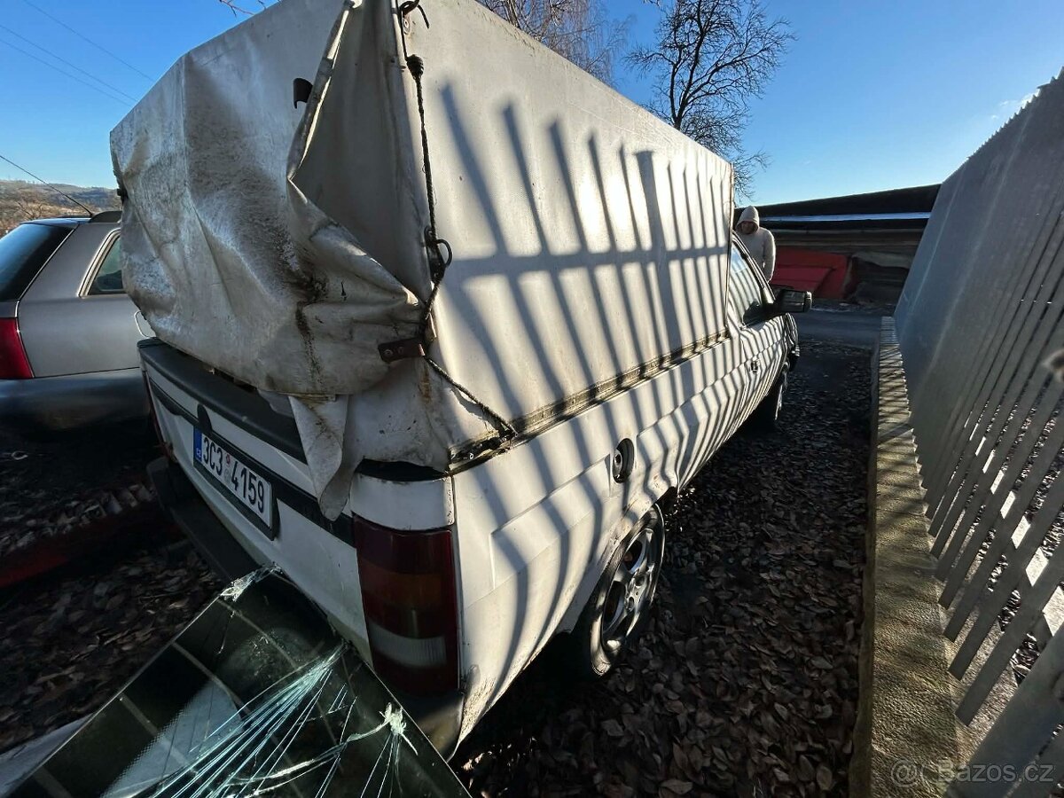 Škoda favorit pick-up - 4