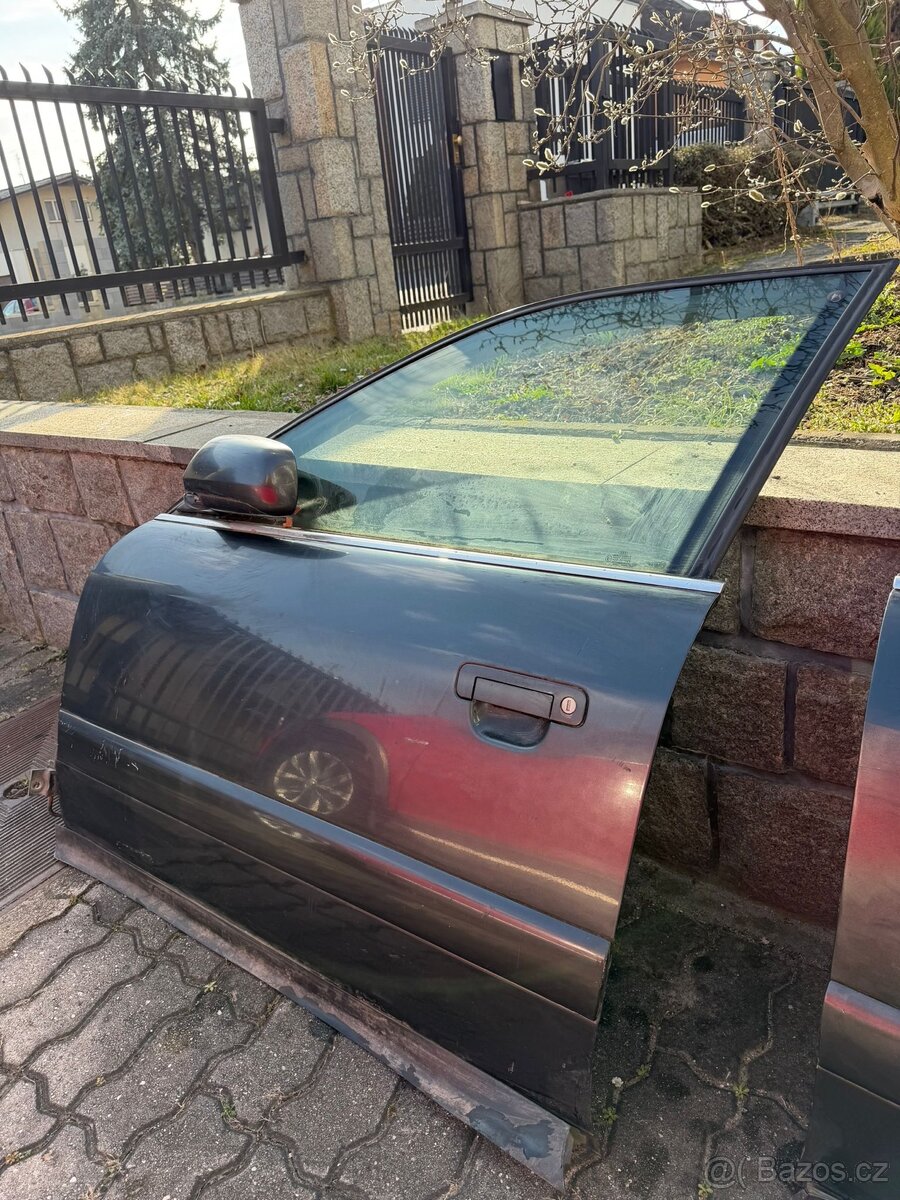 Přední dveře Audi A6 - 4