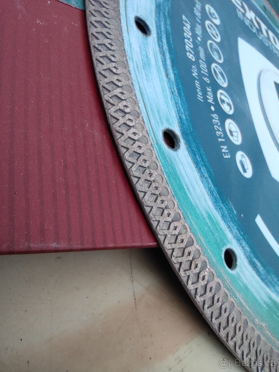 Kotouč řezný diamantový 250 x 25,4 - 4