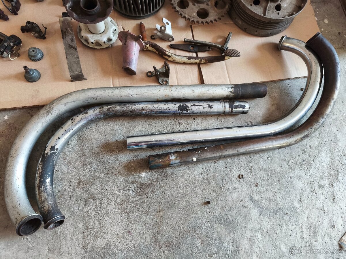 Díly Jawa kývačka, Panelka - 4