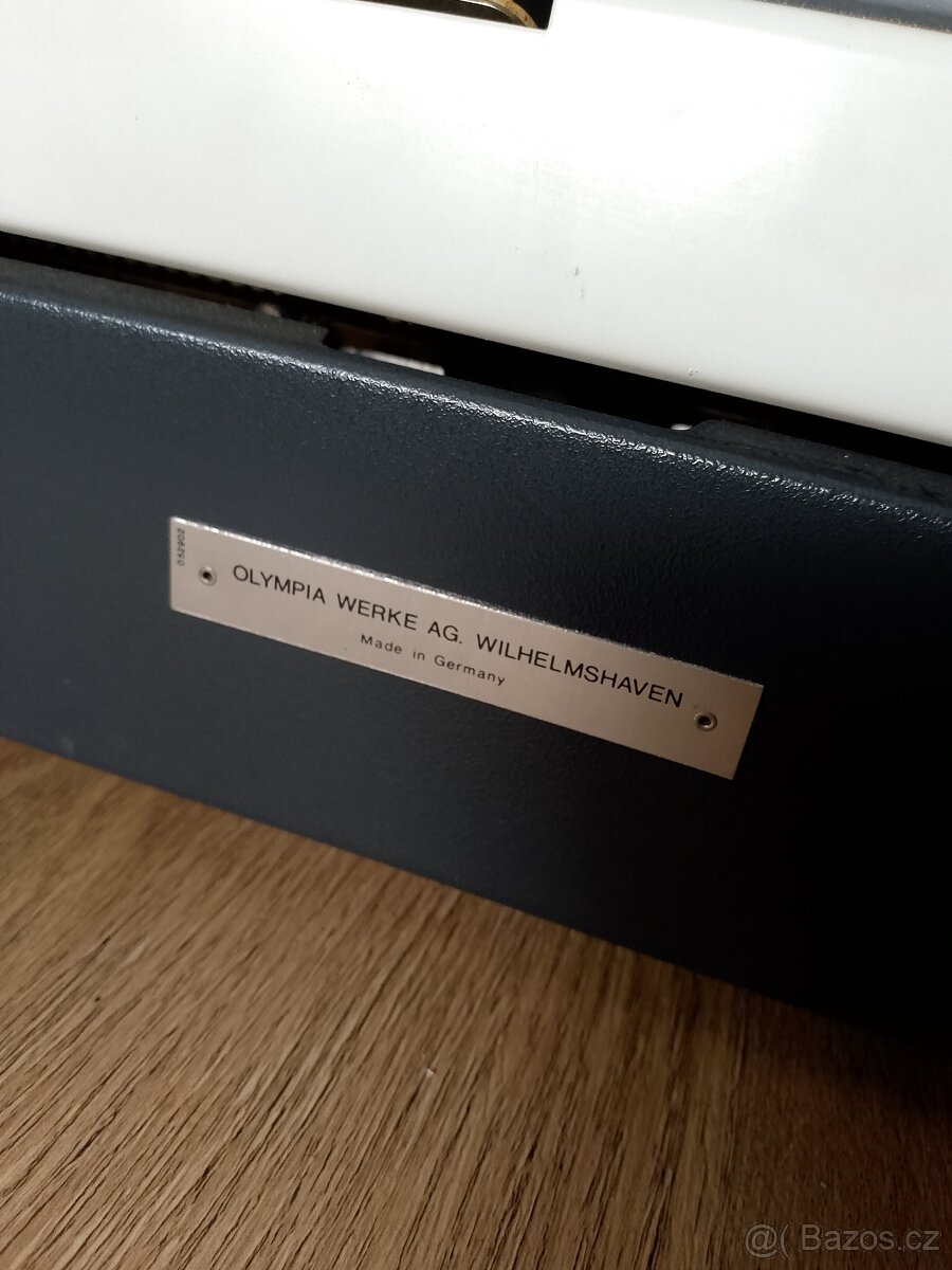 Psací stroj Olympia - 4