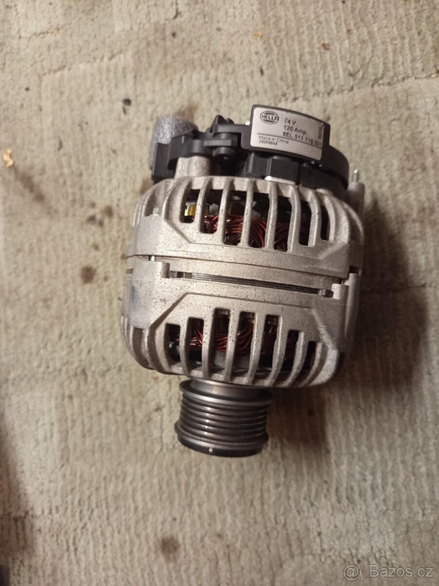 Alternátor Audi TT mk1 - 4