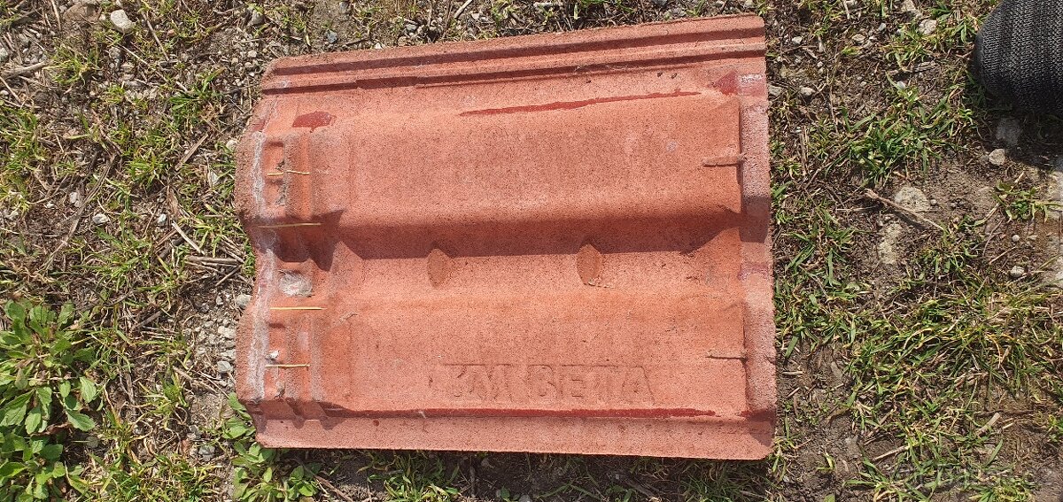 Prodám střešní Tašky - 4