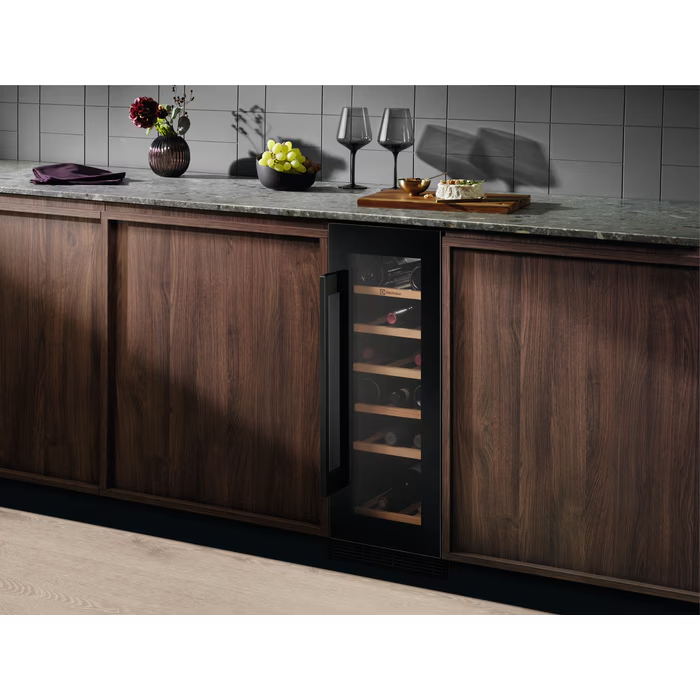 Vestavná vinotéka - nerozbalená - 4