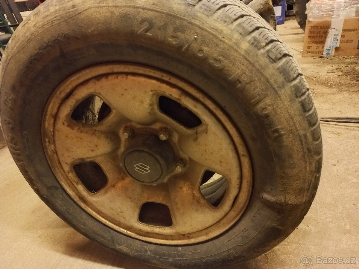 Kola Suzuki Vitara - 4