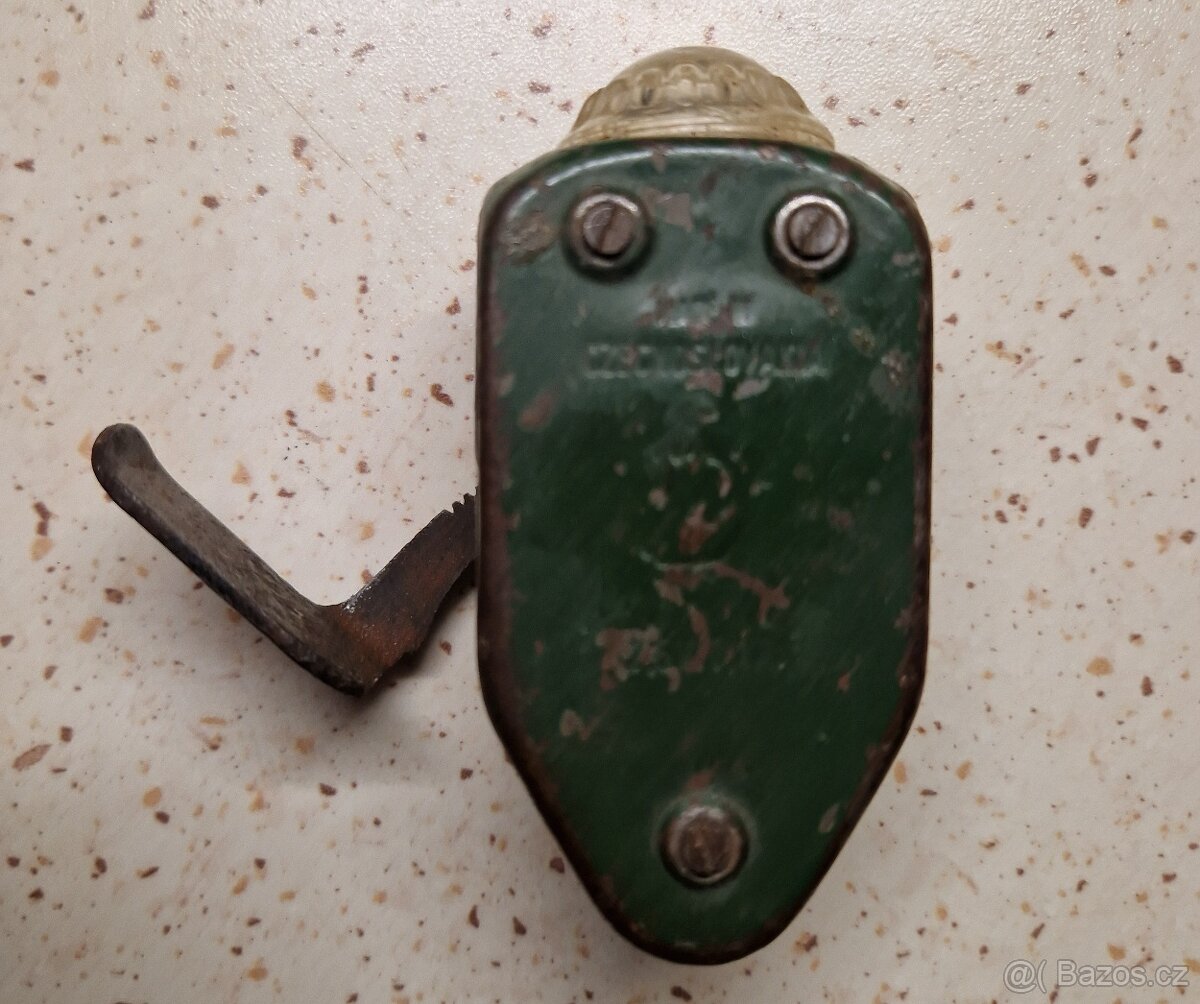 Svítilna - cvrček,nožíky Mikov Afrika a jiné,ple.pistolka - 4