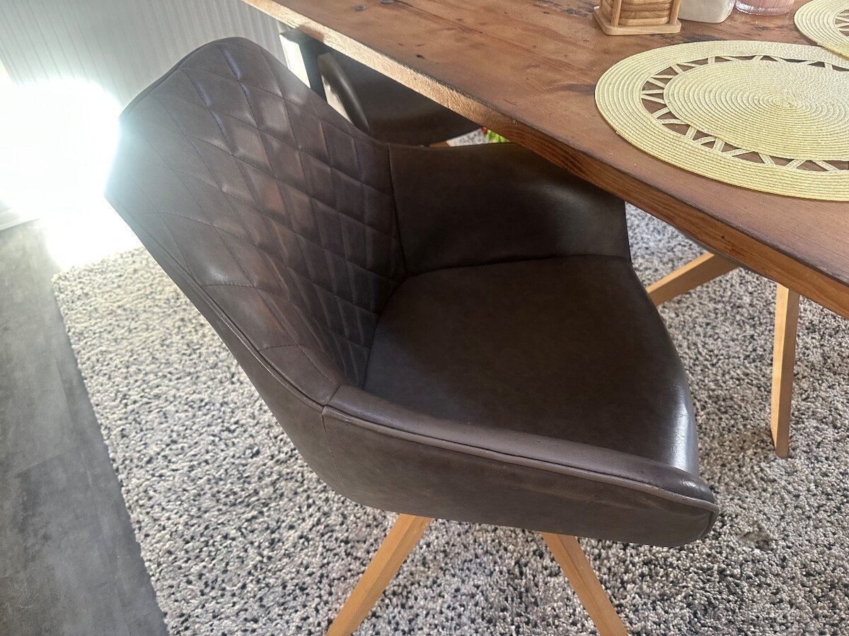 4 jídelní židle - 4