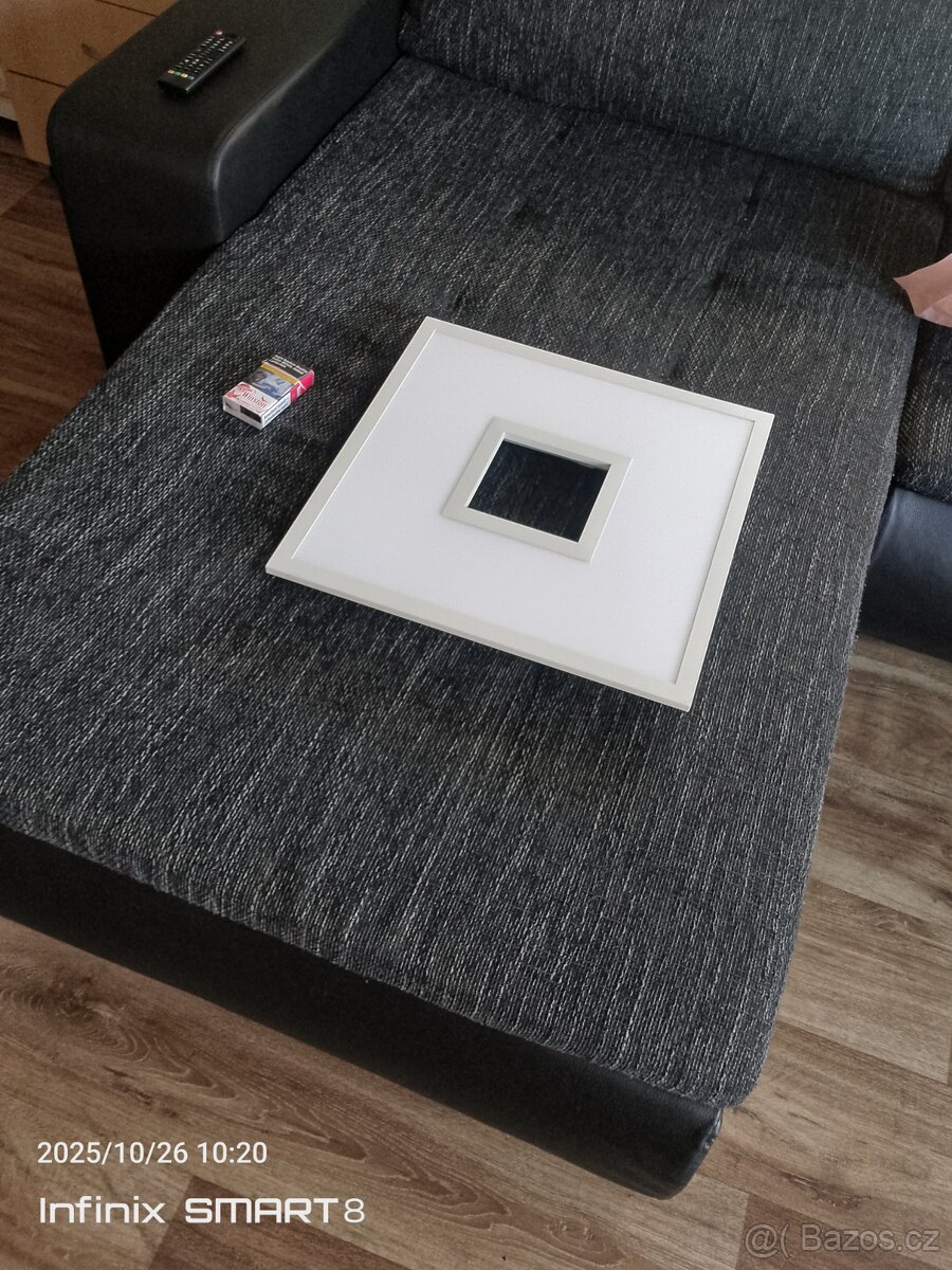 Moderní lustr s barevným osvětlením RGB - 4