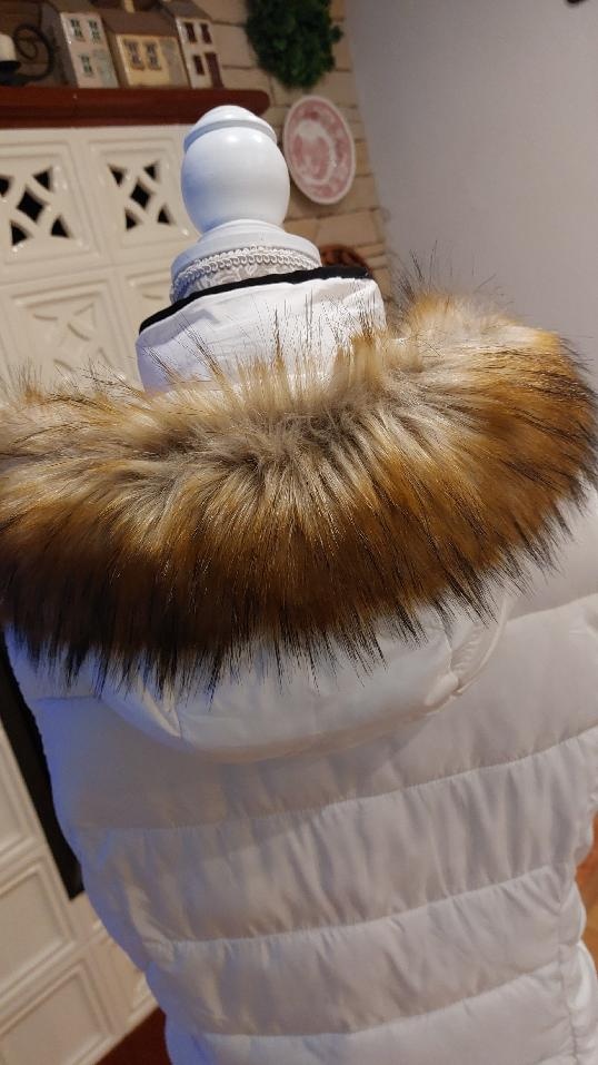 Prošívaná lehounká vesta s kapucí - 4