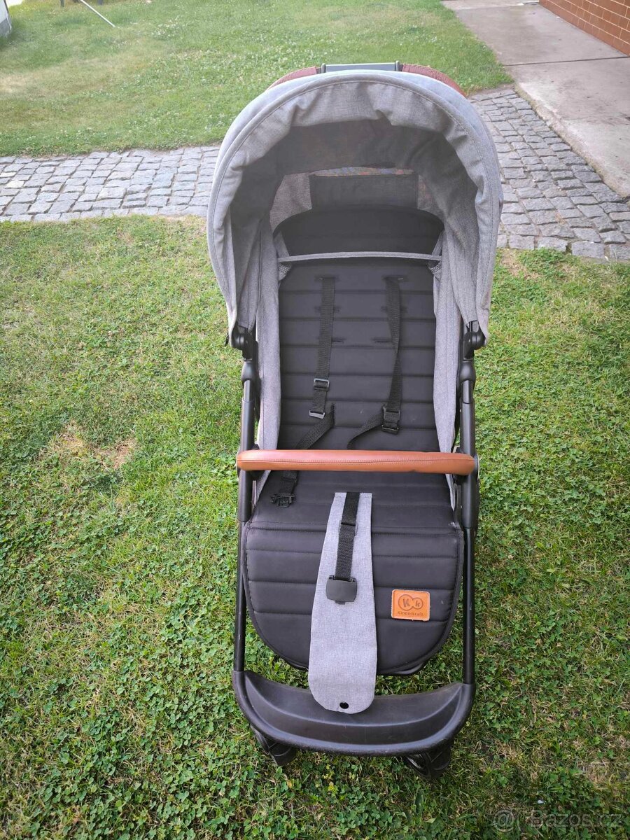 Dětský kočárek - 4