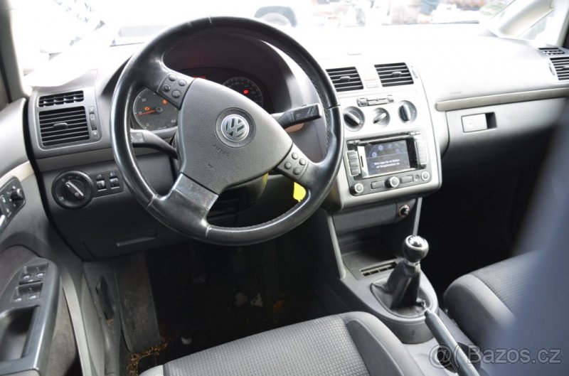 Volkswagen Touran 1.9 TDI "BLS" - náhradní díly - 4