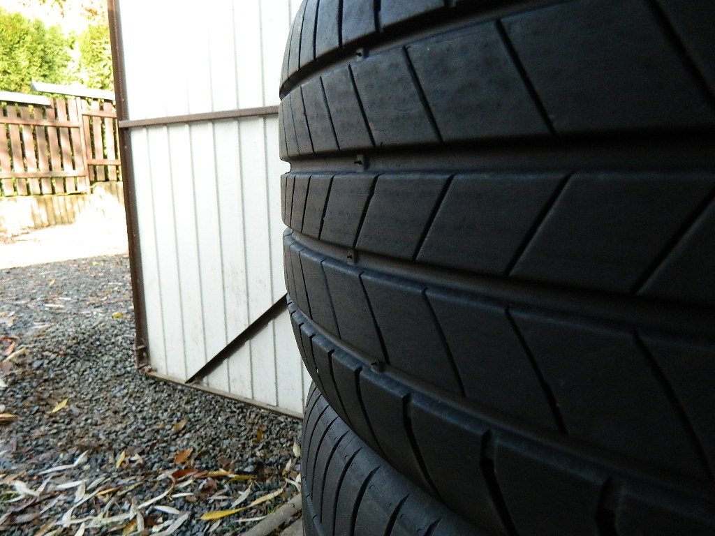 235/50 R19 KUMHO - 4
