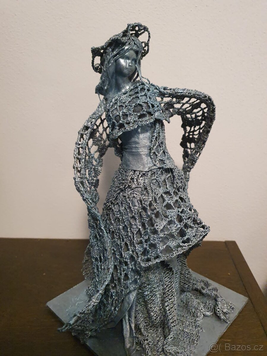 Originální socha ,, ANDĚLKA ochránkyně domova,, - 4