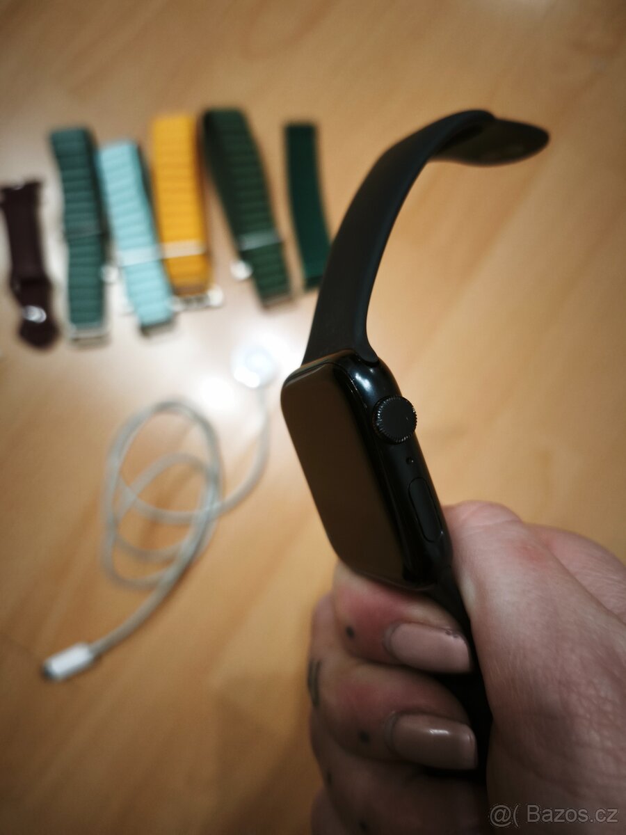 Apple Watch SE (1. gen.) 44 mm GPS - 4