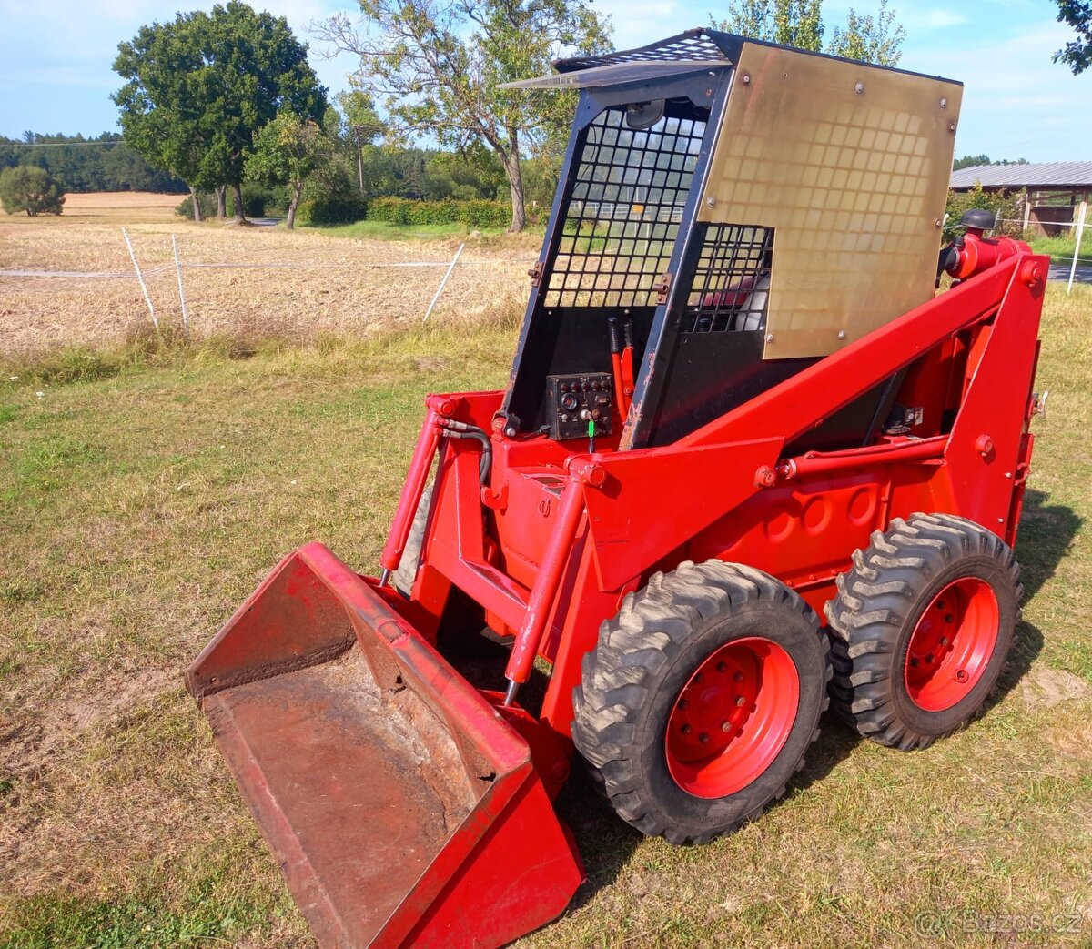 Smykový nakladač Bobcat - 4