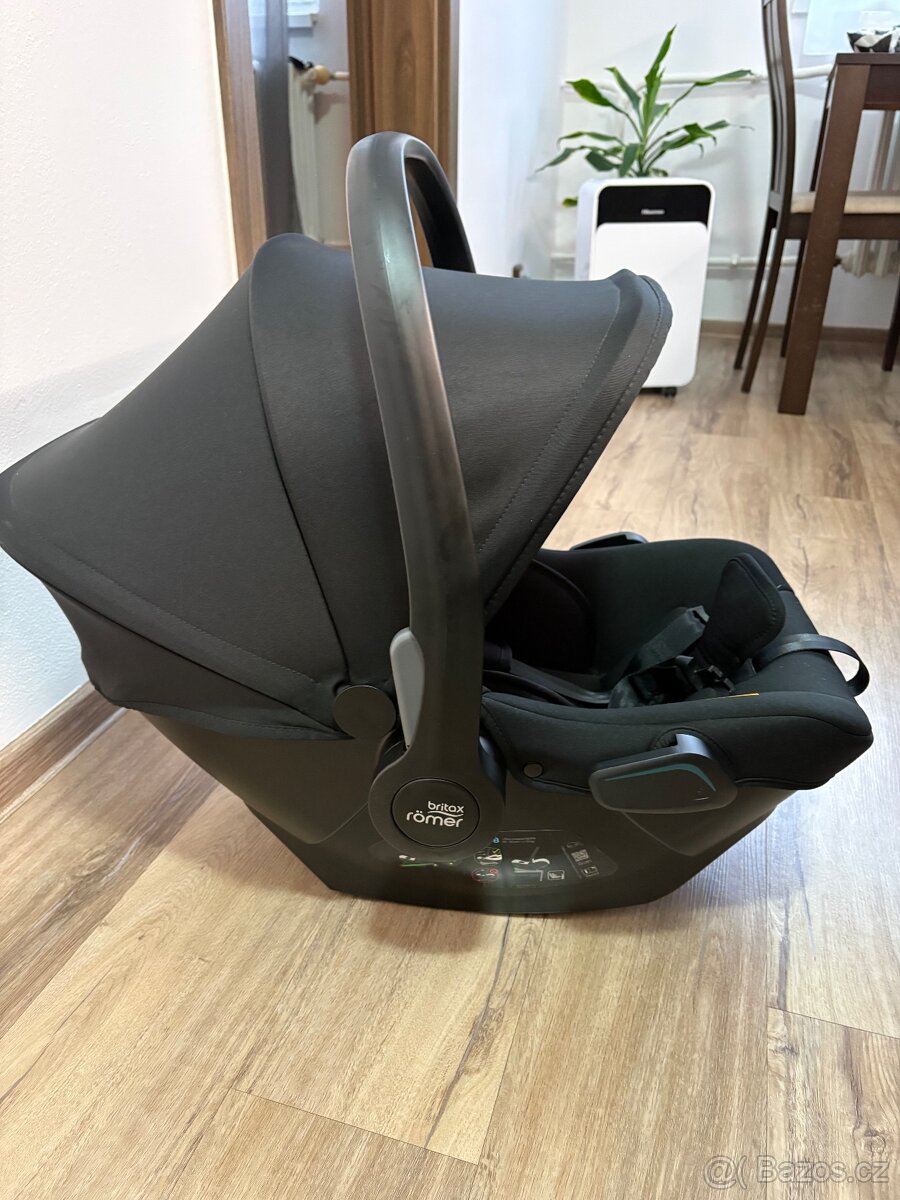 Autosedačka Britax Römer Baby-Safe Core Space Black - 4
