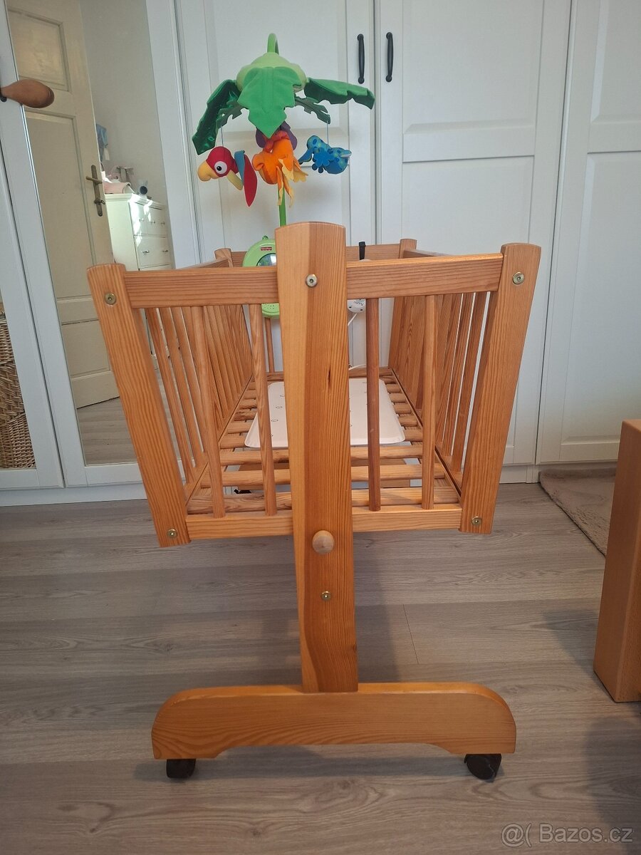 Dřevěná kolébka - 4