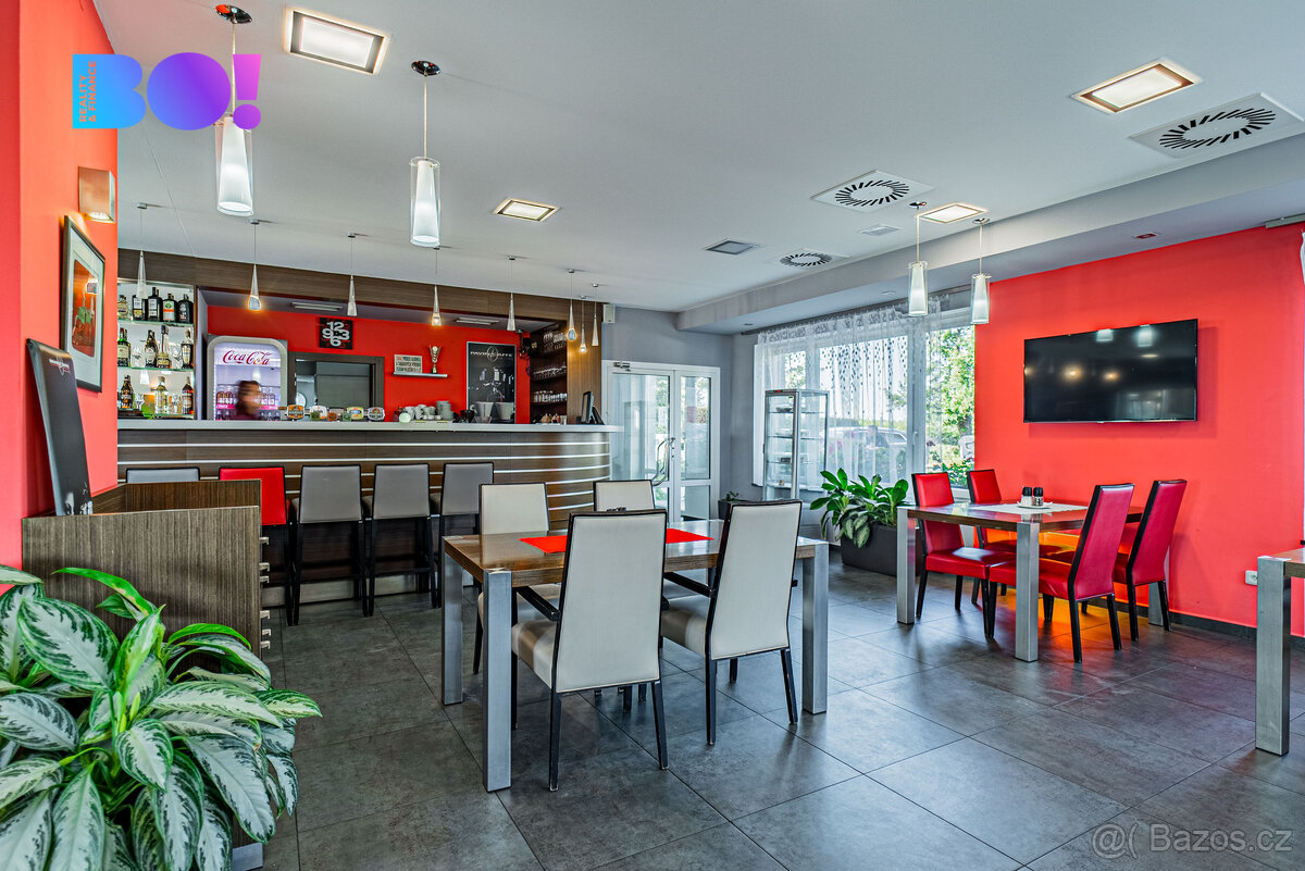 Prodej komerčního objektu s restaurací s 4 tenisovými kurty - 4