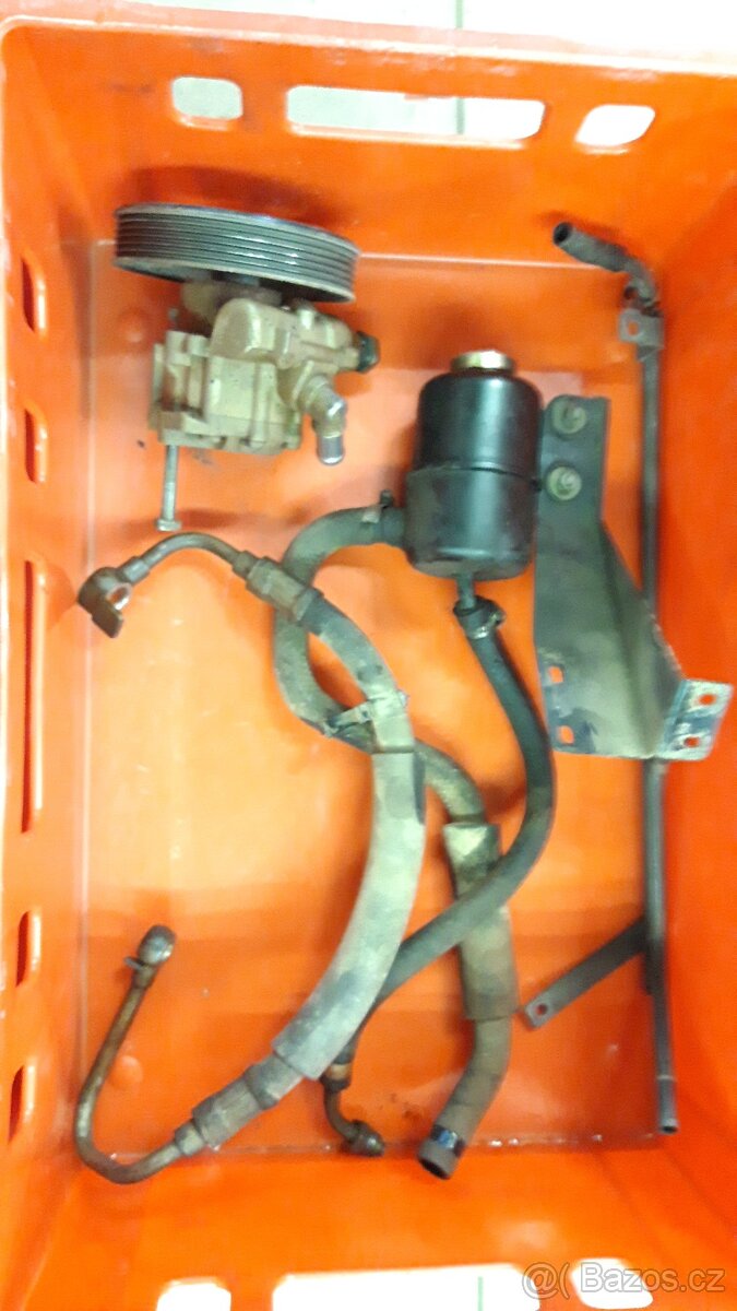 Suzuki Samurai : Posilovač řízení - 4