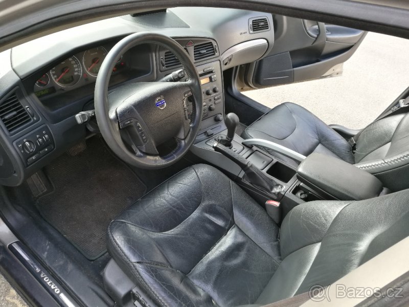 Volvo XC70 2,4 D5 120kw r.v.2003 ND - 4