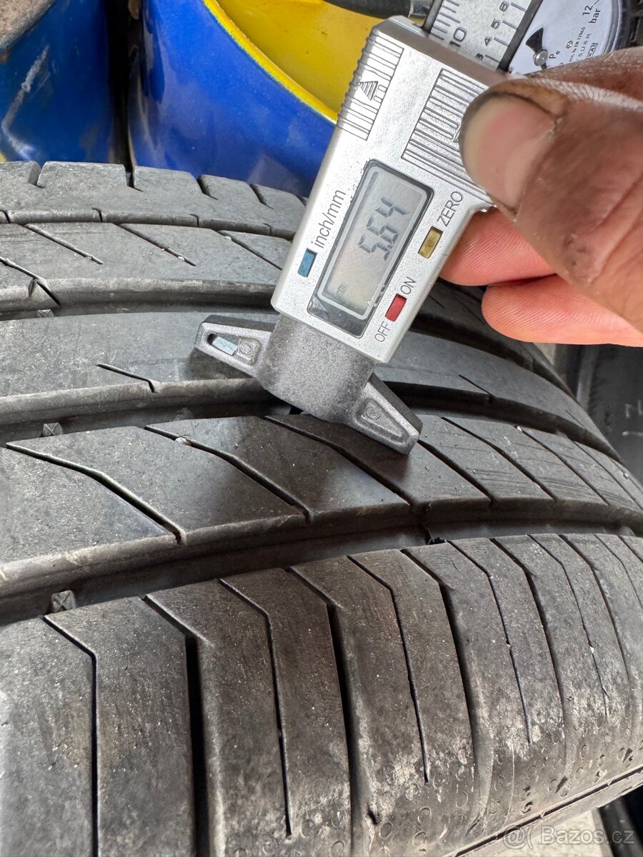 Letní Gumy Continental 245/40R19 - 4