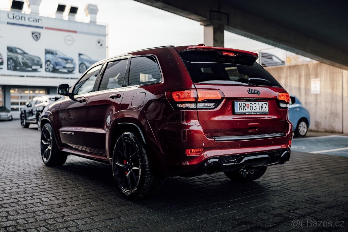 JEEP GRAND CHEROKEE SRT 6.4 HEMI V8 - 4