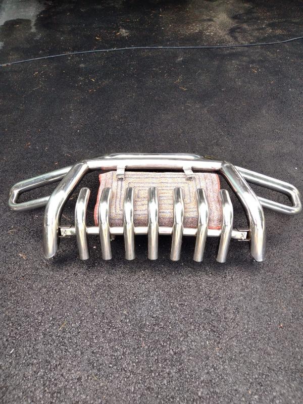 PŘEDNÍ RÁM NA AUTO