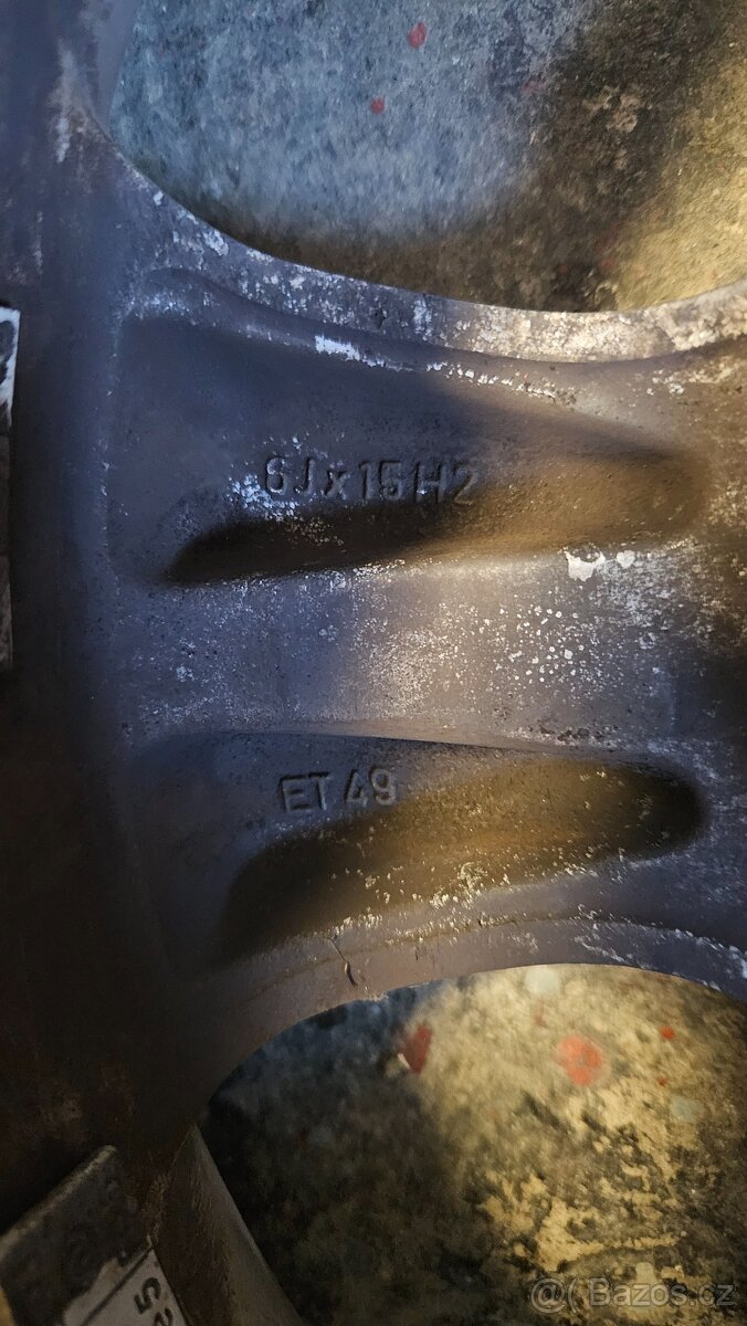 Letní pneu 185/65 R15 + disky ET49 6Jx15H2 - 4