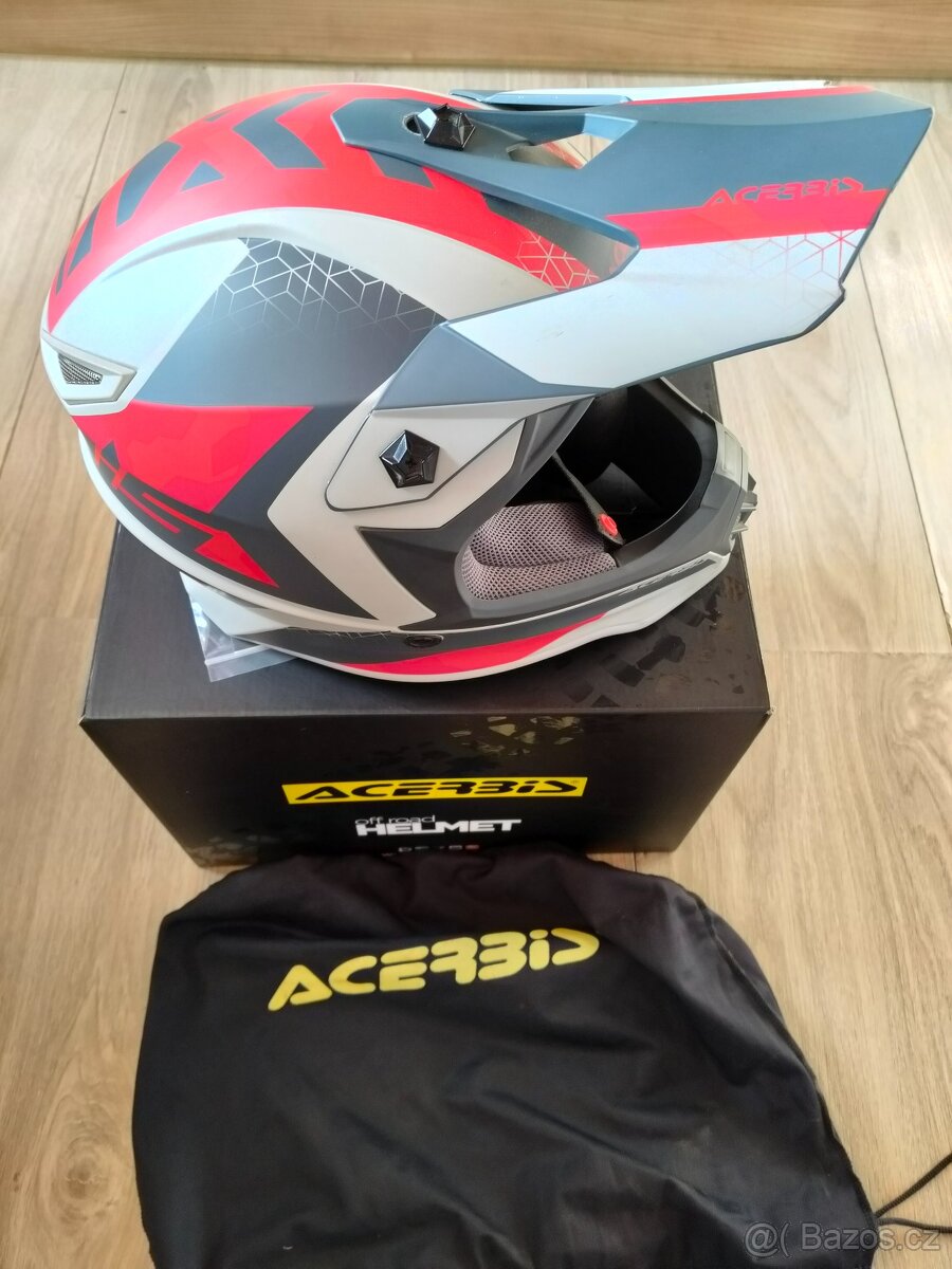 Přilba, boty , brýle motokros