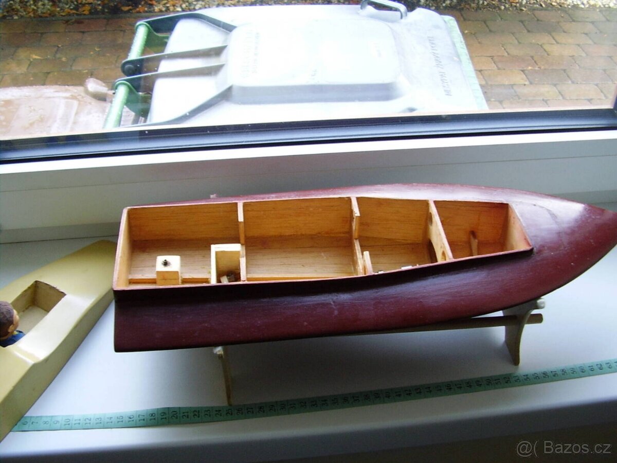 Sportovní elektro člun, použitý. - 4