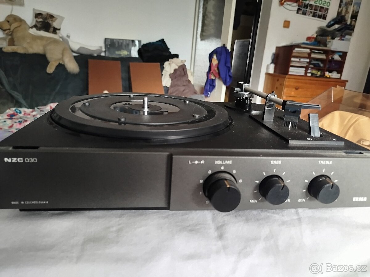 Stereofonní gramofon Tesla NZC 030, funkční - 4