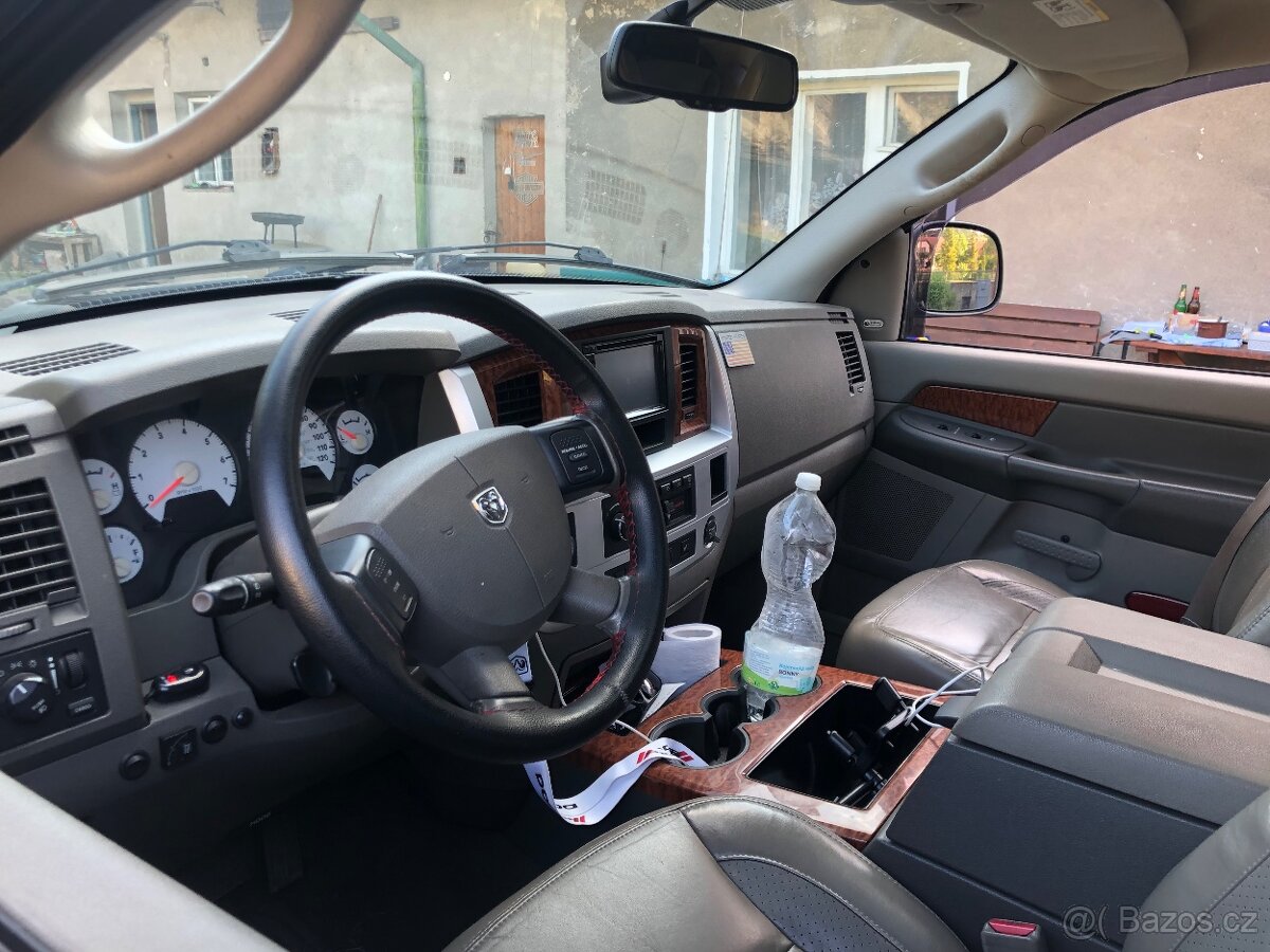 2006 Dodge Ram 1500 Laramie - 4