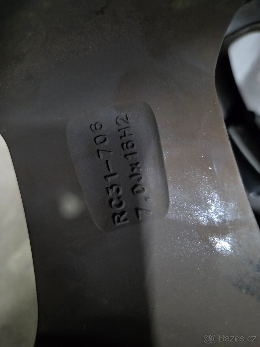 ALU KOLA BROCK 6X139,7 R16 - 4