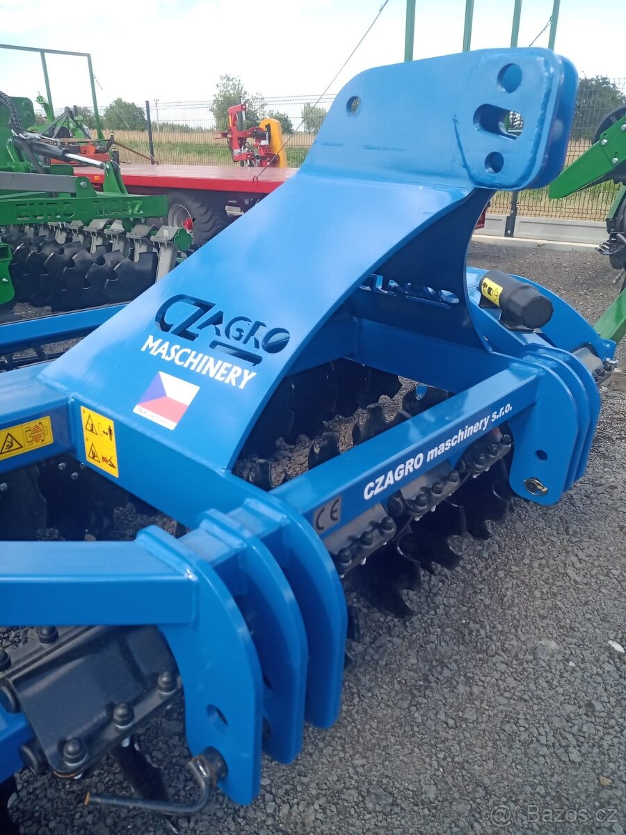Diskový podmítač CZAGRO maschinery ZEUS strong 300 - 4