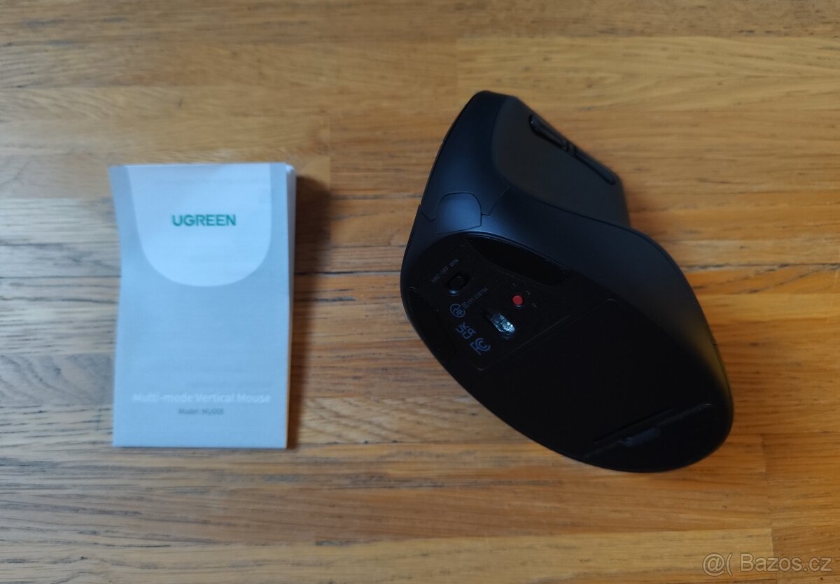 VERTIKÁLNÍ BEZDRÁTOVÁ MYŠ UGREEN MU008 - 4