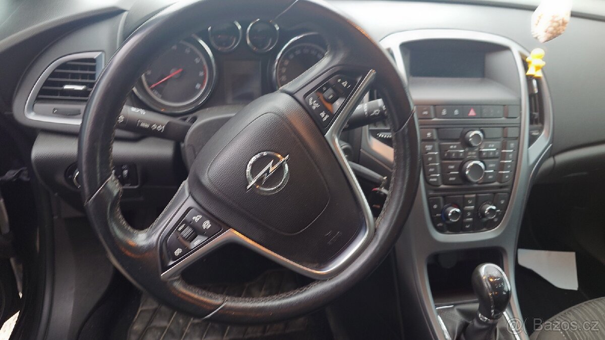 ND Opel Astra J 1.4 - 4