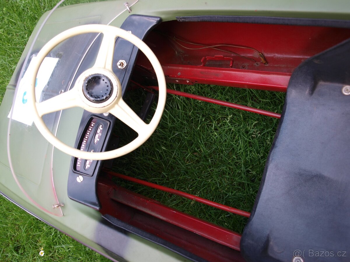 Šlapací autíčko Moskvič - 4