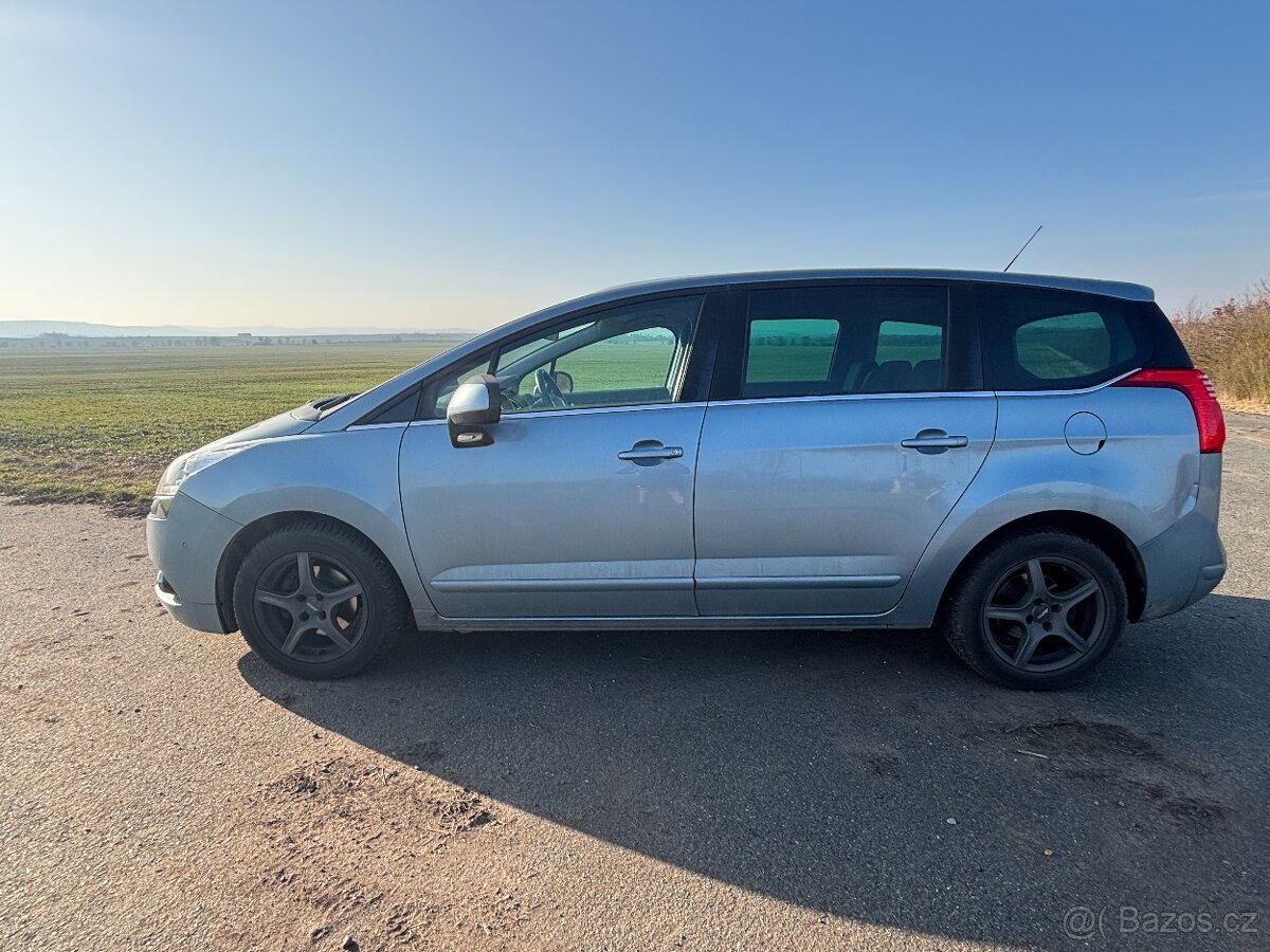 Peugeot 5008 - r.v. 2010 - 4