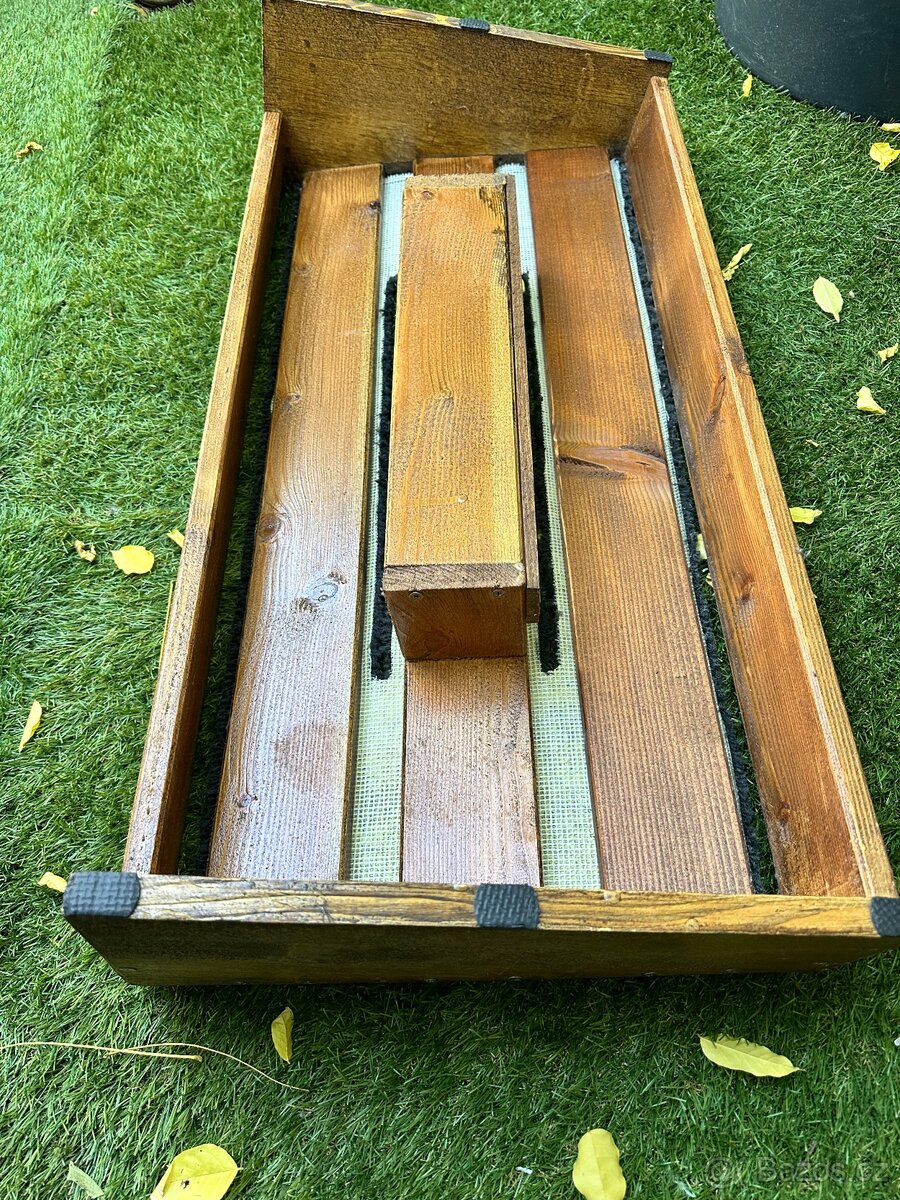 Pedalboard pro efektové krabičky. - 4